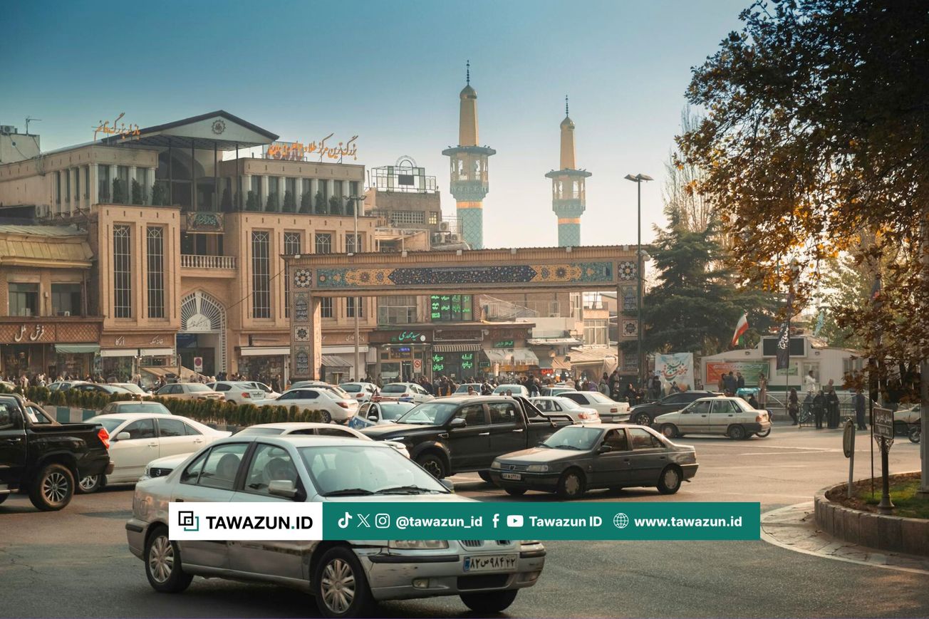 FOTO Jalanan Kota Tehran, Iran. (Unsplash/Necati Ömer Karpuzoğlu)