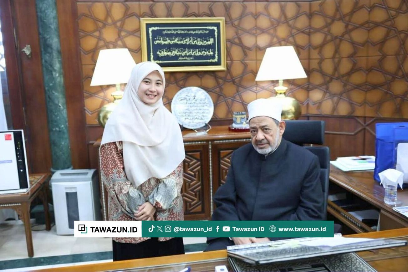 FOTO Mahasisiwi Indonesia bertemu Imam Akbar di Masyakhah Al-Azhar, Kairo. (Al-Azhar)